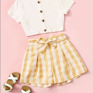 Girls 10y high waist shorts **SHORTS ONLY**